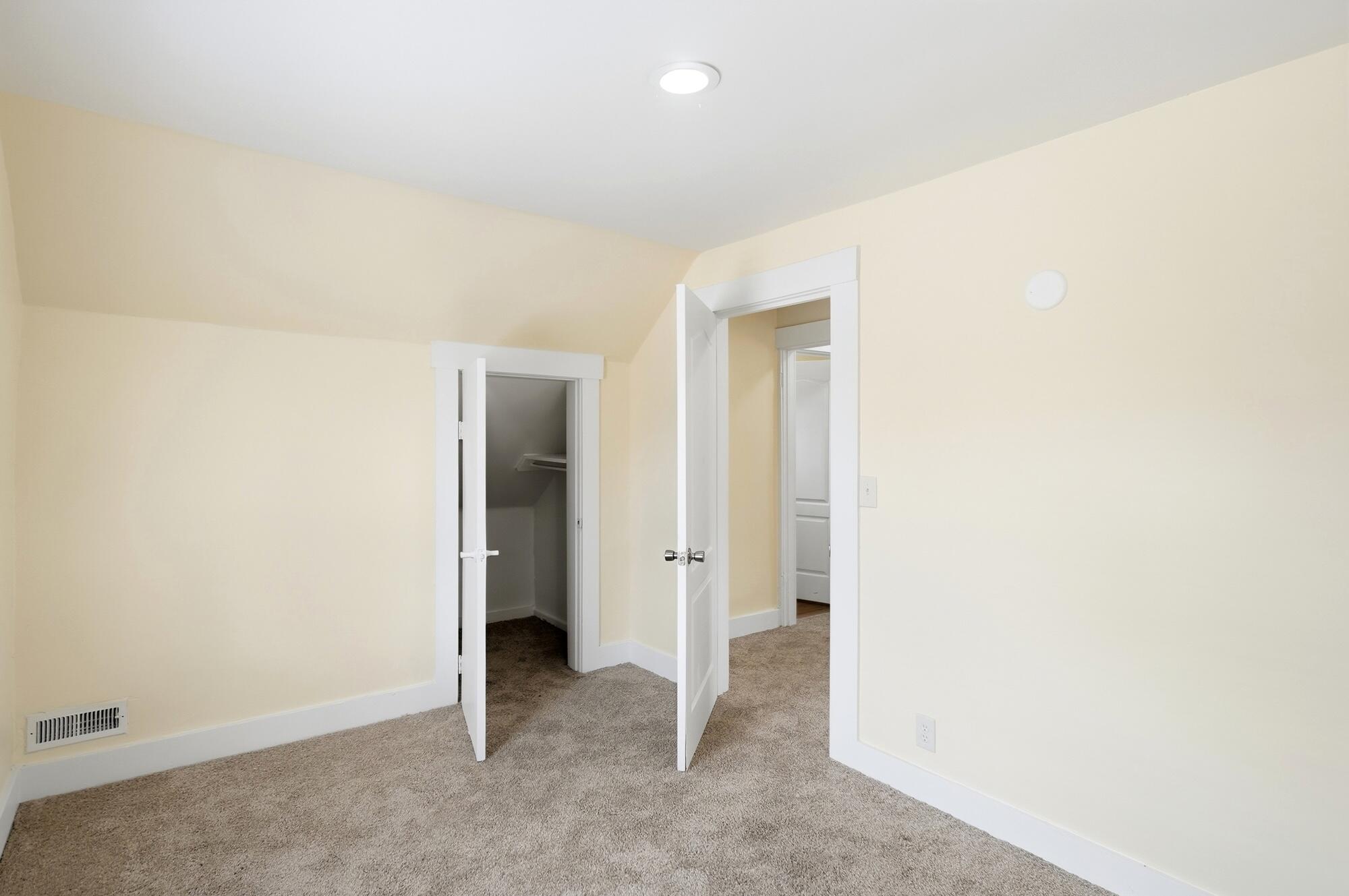 2015 Clifton Avenue Springfield, OH 45505 - Photo 32 of 56 174