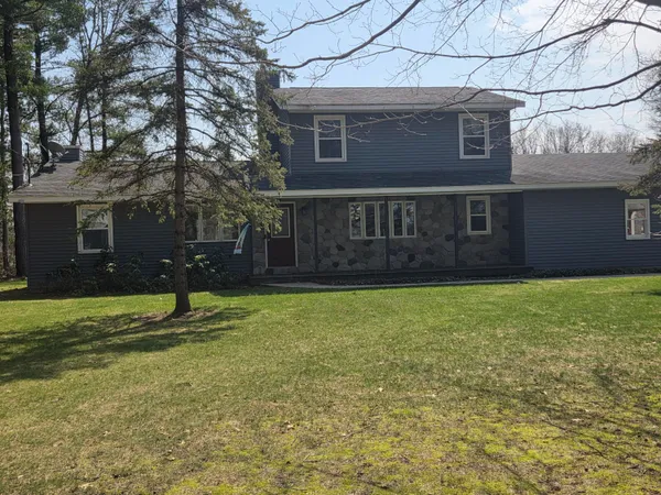 $749,000 | 26641 60th Avenue, Mattawan, MI 49071