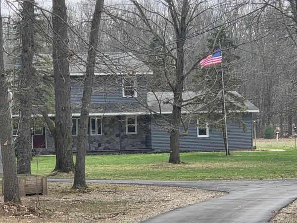 $749,000 | 26641 60th Avenue, Mattawan, MI 49071