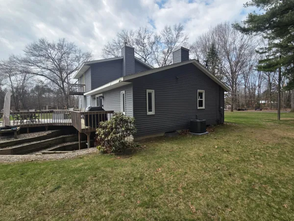 $749,000 | 26641 60th Avenue, Mattawan, MI 49071