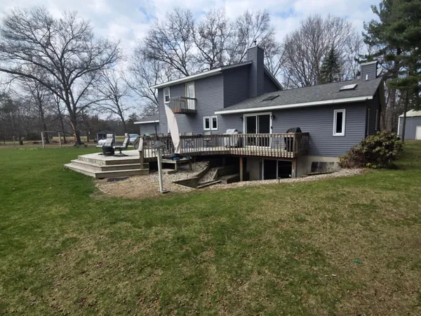 $749,000 | 26641 60th Avenue, Mattawan, MI 49071