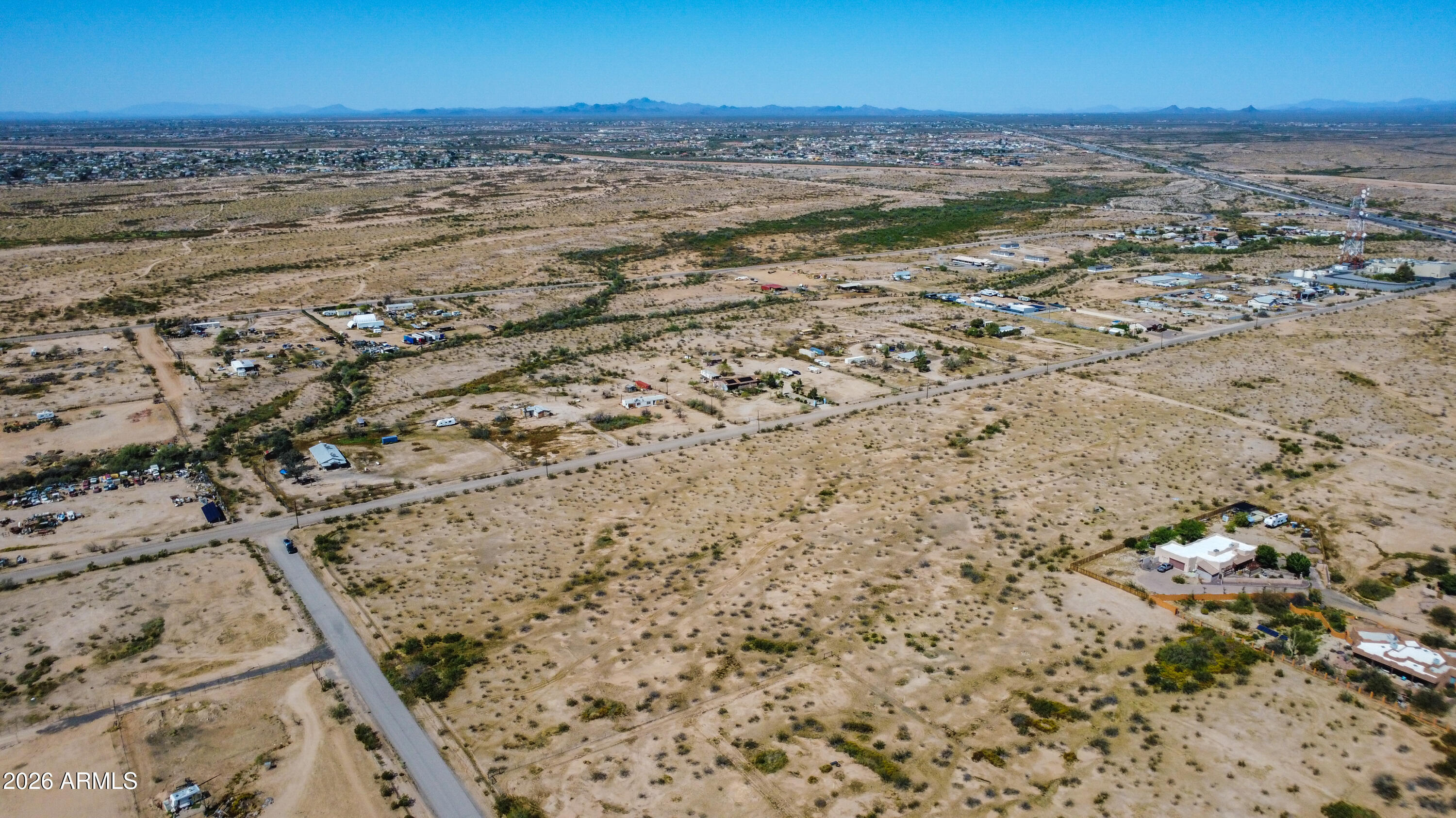 19300 West Roadrunner Road Wittmann, AZ 85361 - Photo 4 of 102 LEIAT 953