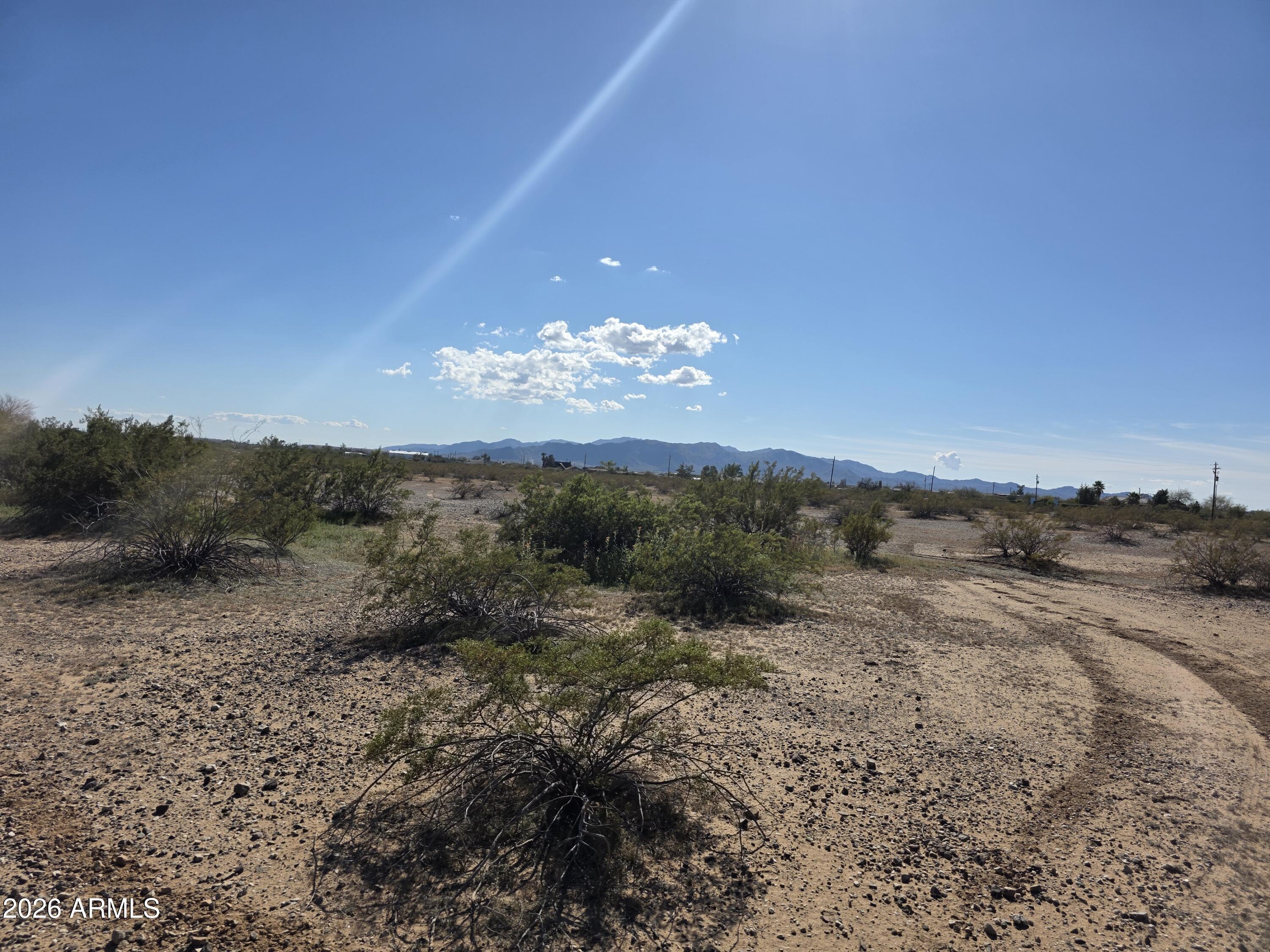 19300 West Roadrunner Road Wittmann, AZ 85361 - Photo 79 of 102 20260214_142933