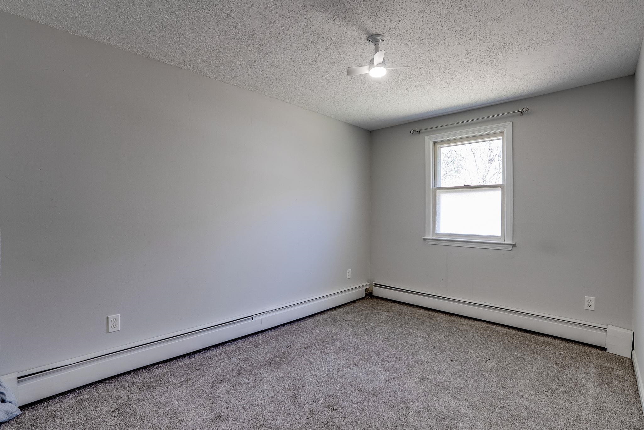 22 A Circle Drive Litchfield, NH 03052 - Photo 16 of 19