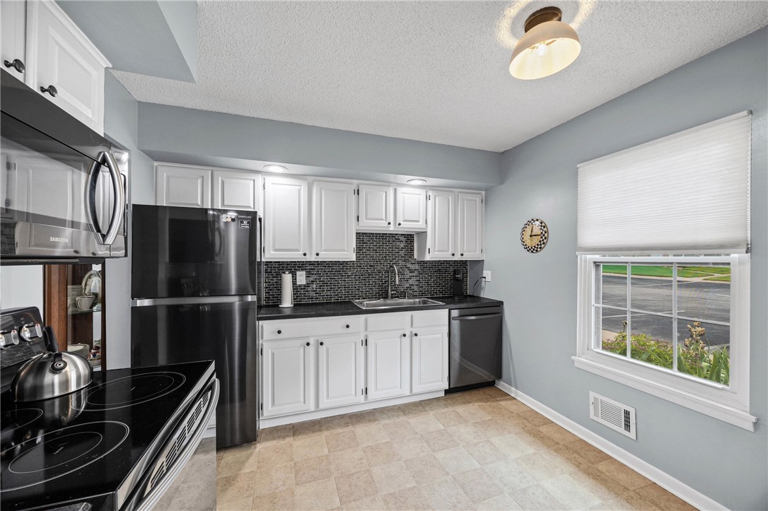 571 French Road Brighton, NY 14618 - Photo 19 of 50