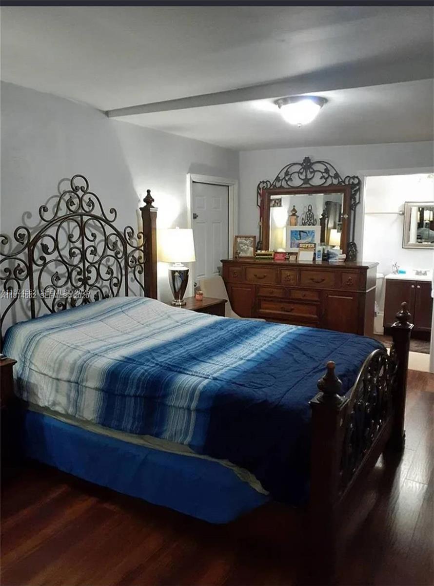 9360 Southwest 37th Street Miami, FL 33165 - Photo 5 of 17