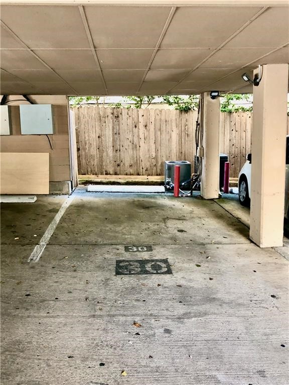 2414 Longview Street, Unit 303 Austin, TX 78705 - Photo 28 of 28