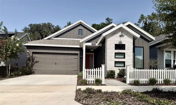 $2,970 | 1186 Northwest 132nd Boulevard, Newberry, FL 32669