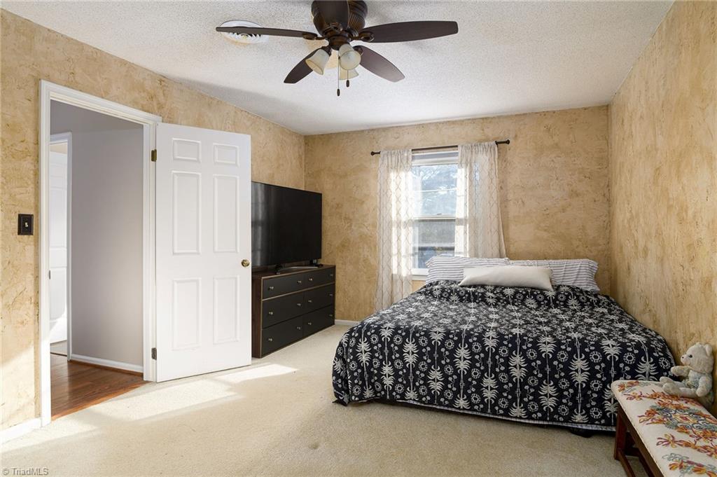 2021 Arden Place High Point, NC 27265 - Photo 16 of 35