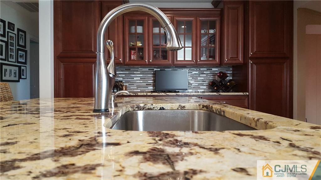 1372 Sioux Road North Brunswick, NJ 08902 - Photo 2 of 21 Gallery Image 2