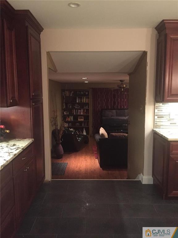 1372 Sioux Road North Brunswick, NJ 08902 - Photo 19 of 21 Gallery Image 19