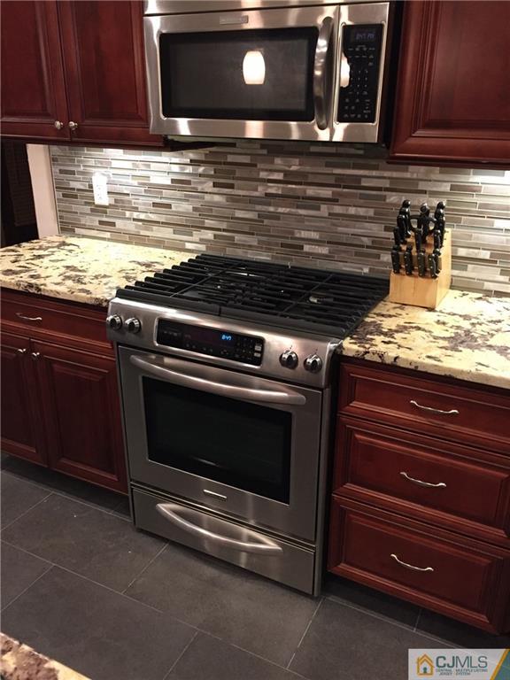 1372 Sioux Road North Brunswick, NJ 08902 - Photo 6 of 21 Gallery Image 6