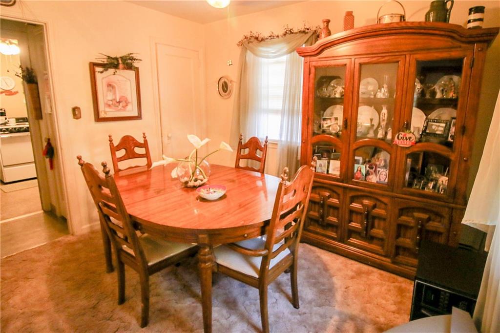 2859 Beaver Road Ambridge, PA 15003 - Photo 6 of 20 Charming dining area for guests and entertaining!