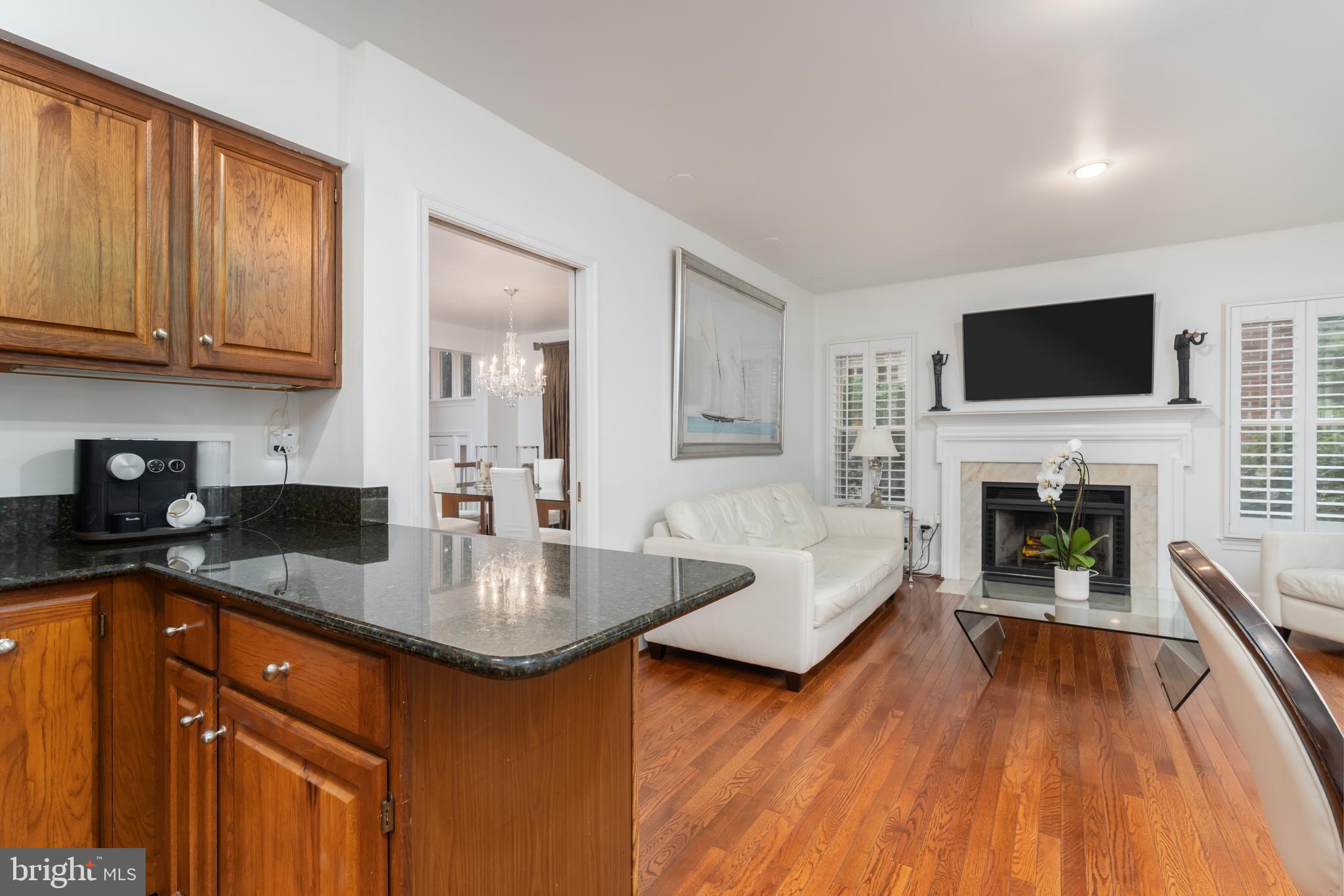 1498 Hampton Hill Circle McLean, VA 22101 - Photo 16 of 27