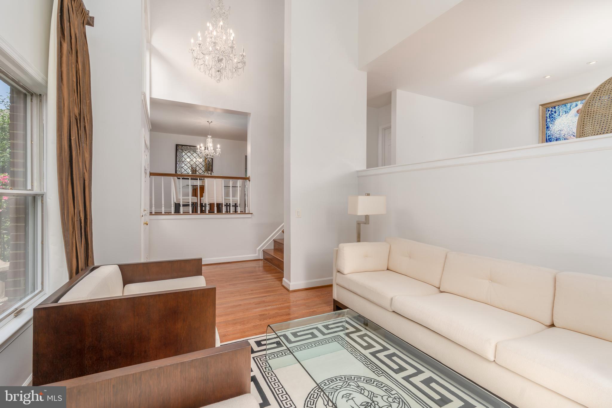 1498 Hampton Hill Circle McLean, VA 22101 - Photo 6 of 27