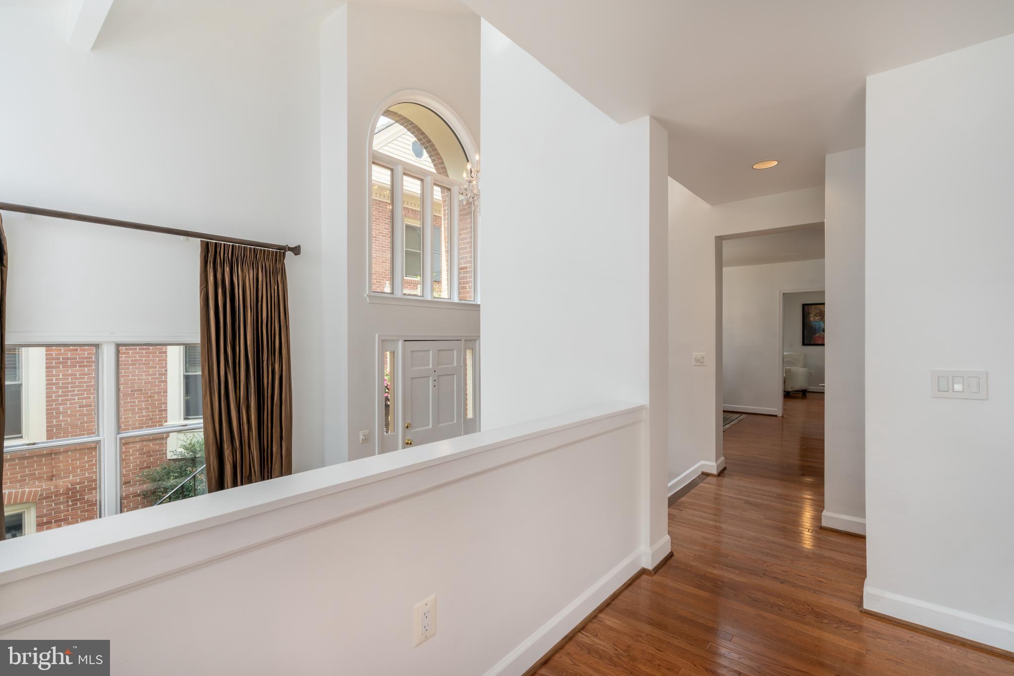 1498 Hampton Hill Circle McLean, VA 22101 - Photo 7 of 27