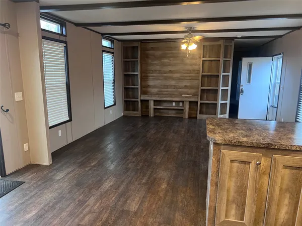 $649,000 | 19645 Nordt Road, Damon, TX 77430