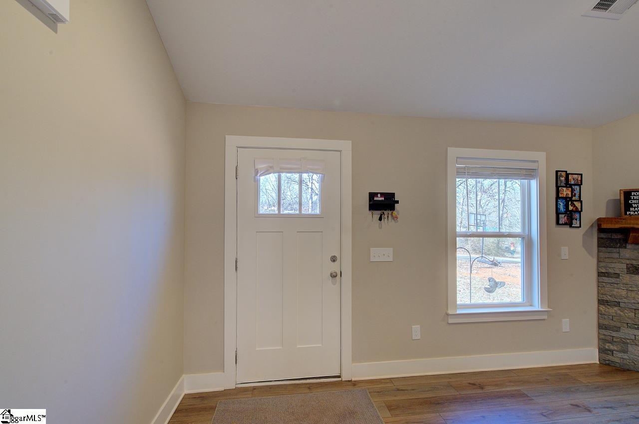 110 Sanders Drive Easley, SC 29642 - Photo 3 of 24