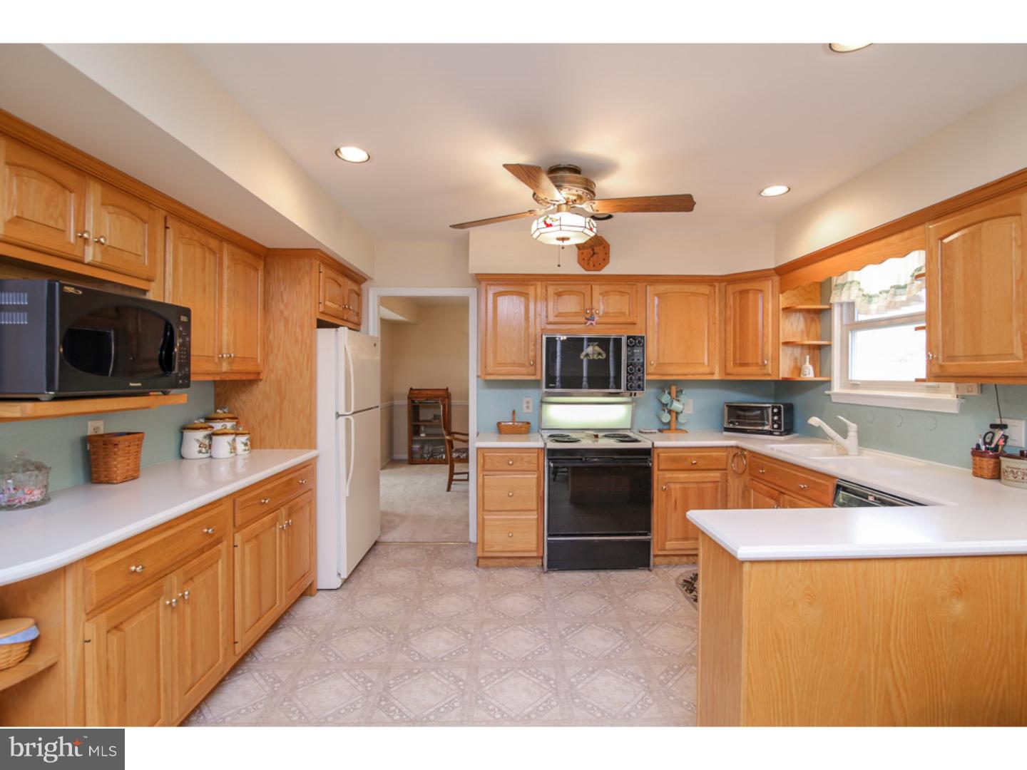 3215 Raye Road Thorndale, PA 19372 - Photo 12 of 25 Kitchen