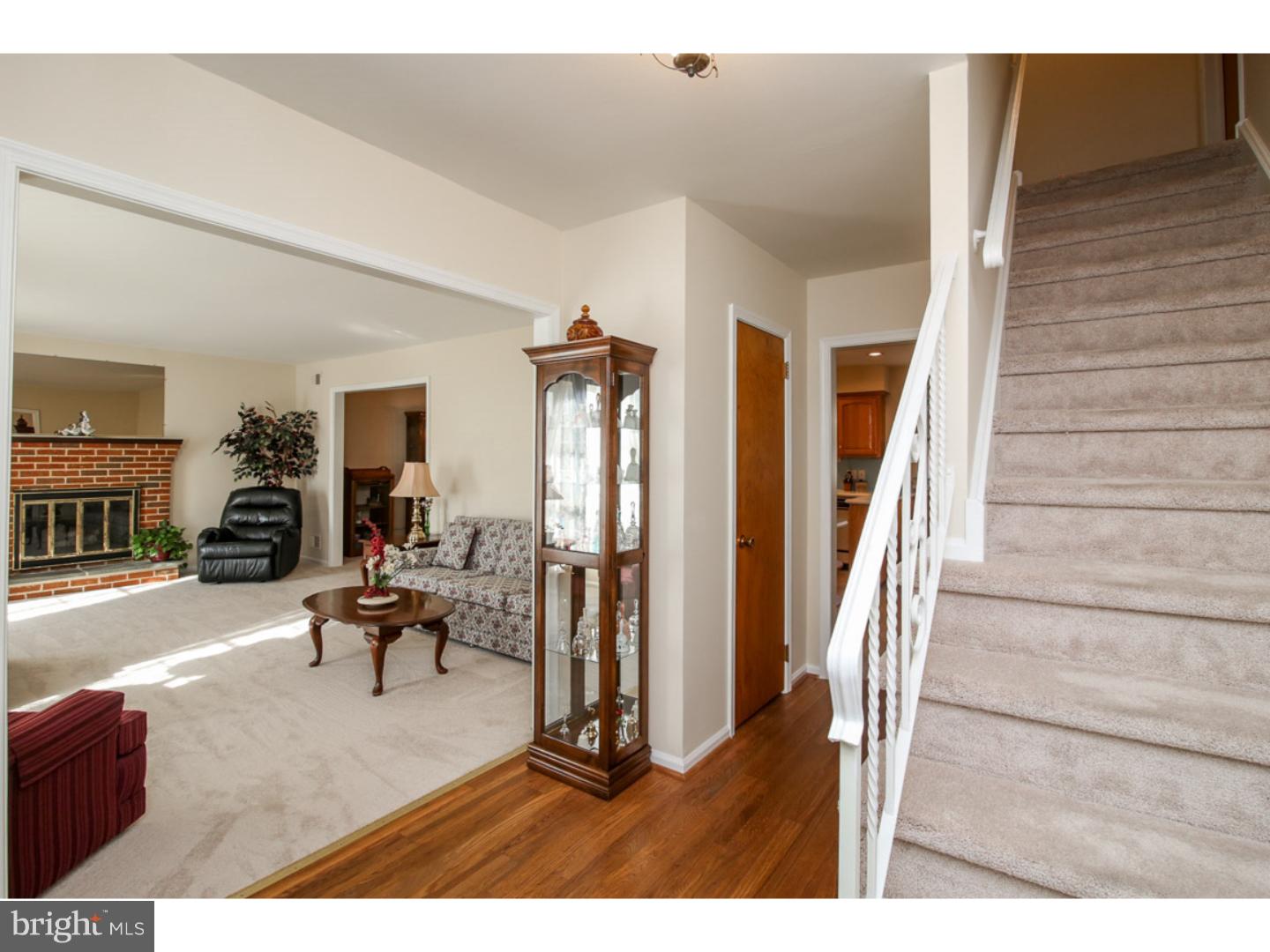 3215 Raye Road Thorndale, PA 19372 - Photo 3 of 25 Foyer