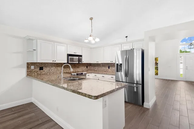 $3,600 | 22616 Middletown Drive, Boca Raton, FL 33428