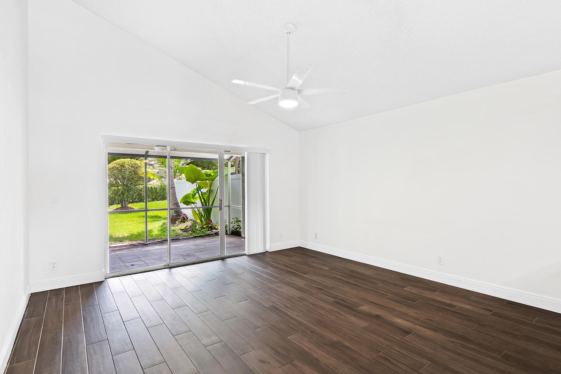 22616 Middletown Drive Boca Raton, FL 33428 - Photo 16 of 24 Family Room