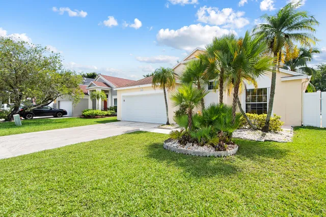 $3,600 | 22616 Middletown Drive, Boca Raton, FL 33428