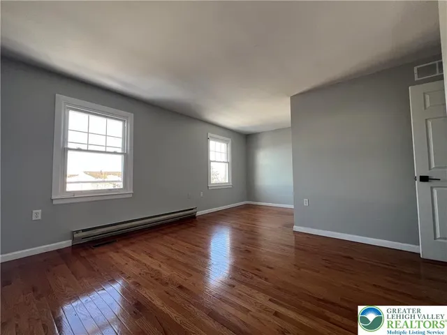 $319,000 | 236 Vista Drive, Easton, PA 18042