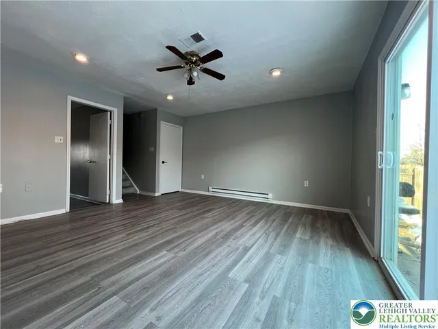 $319,000 | 236 Vista Drive, Easton, PA 18042