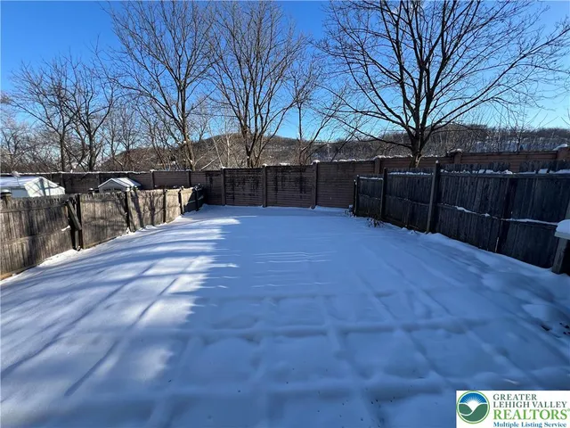 $319,000 | 236 Vista Drive, Easton, PA 18042