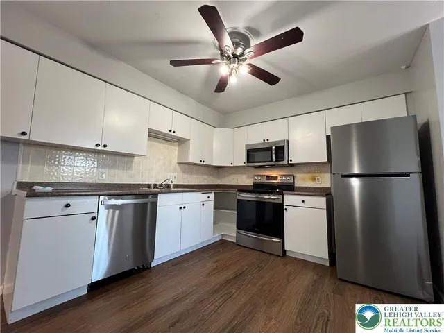 $319,000 | 236 Vista Drive, Easton, PA 18042