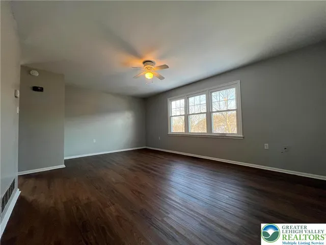 $319,000 | 236 Vista Drive, Easton, PA 18042