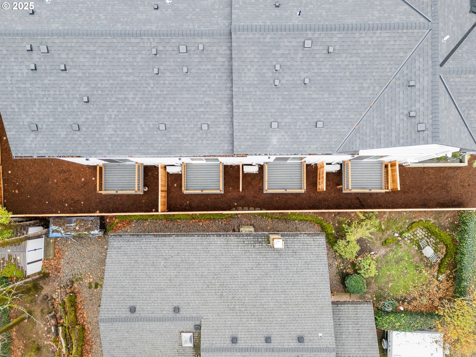 5213 Southwest Vacuna Street Portland, OR 97219 - Photo 14 of 16