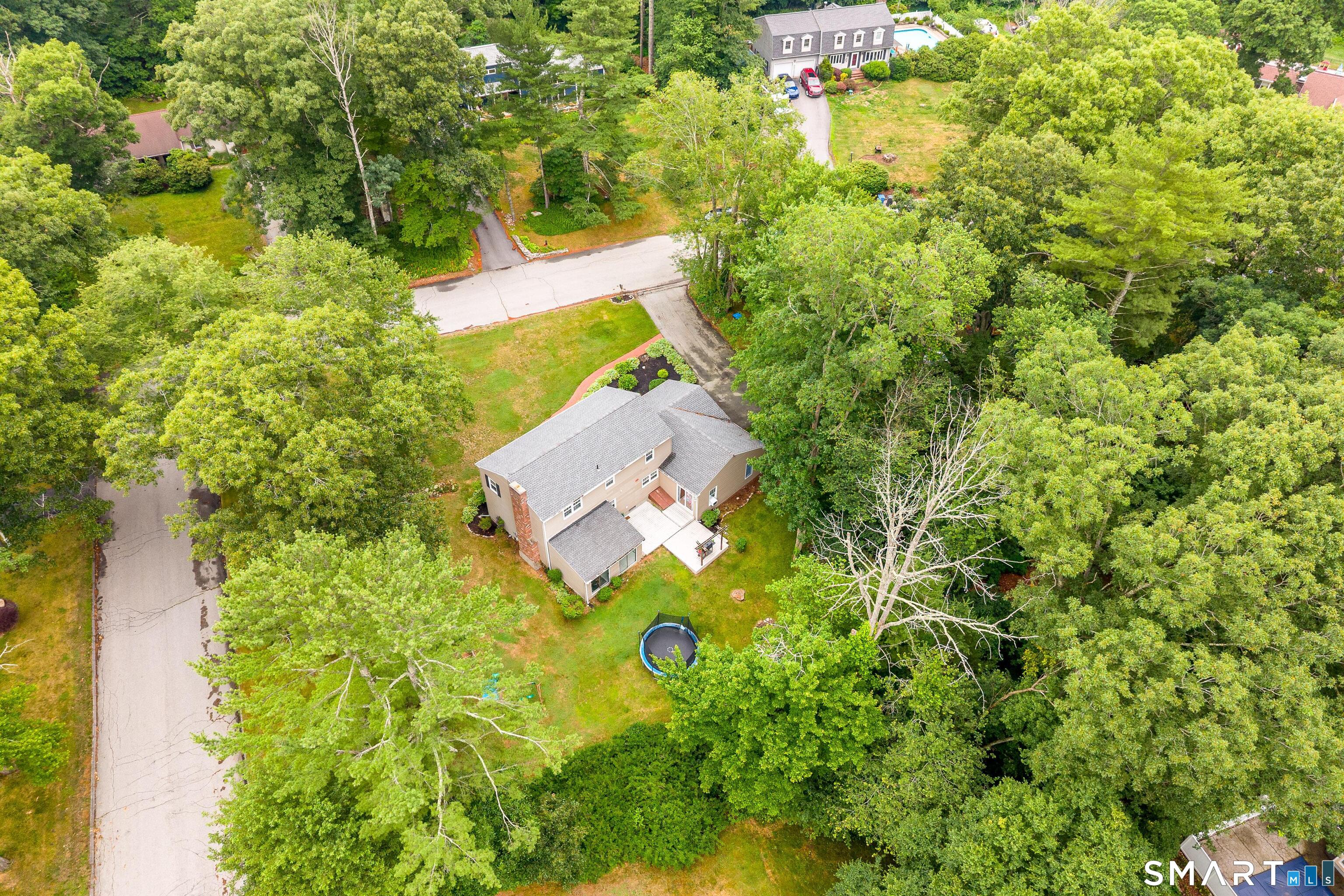 53 Colleen Street Killingly, CT 06239 - Photo 4 of 39
