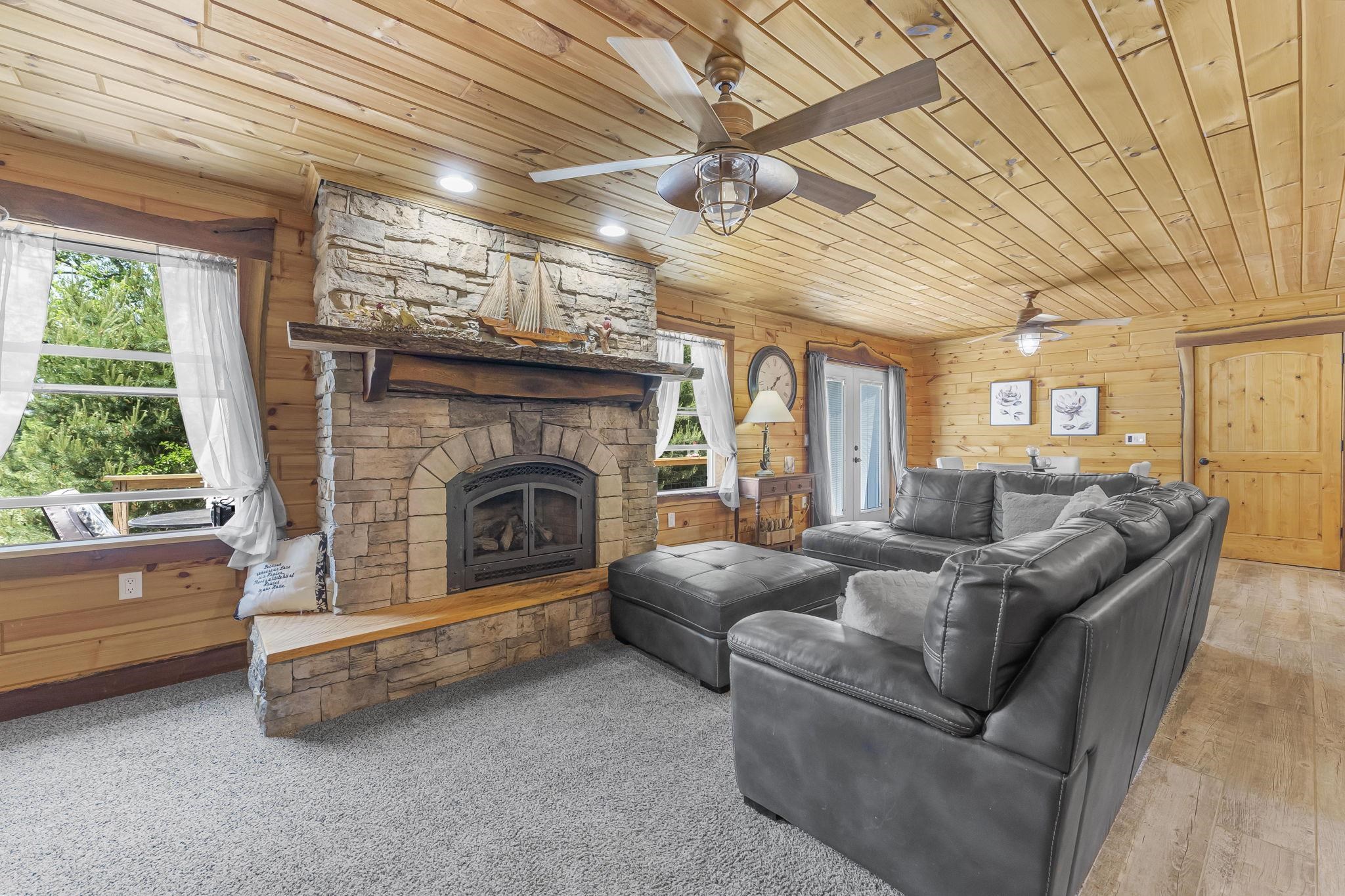 390 South Marshall Road Beulah, MI 49617 - Photo 5 of 83