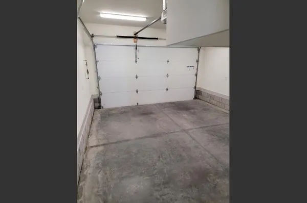 a view of a garage