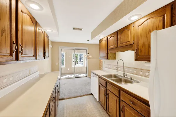 $269,900 | 1506 Wheeler Road, Unit H, Madison, WI 53704