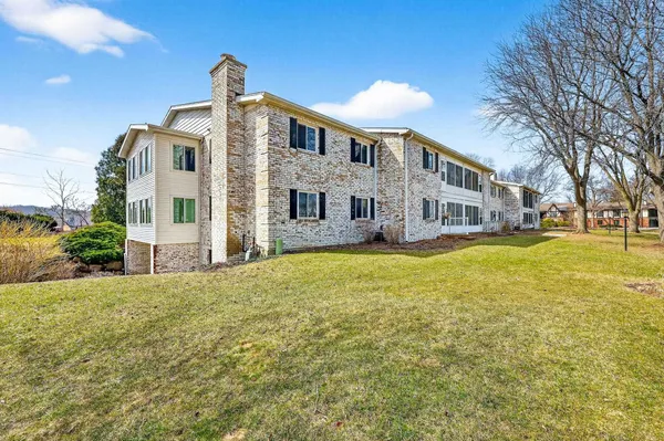 $269,900 | 1506 Wheeler Road, Unit H, Madison, WI 53704