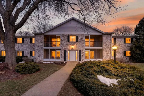 $269,900 | 1506 Wheeler Road, Unit H, Madison, WI 53704