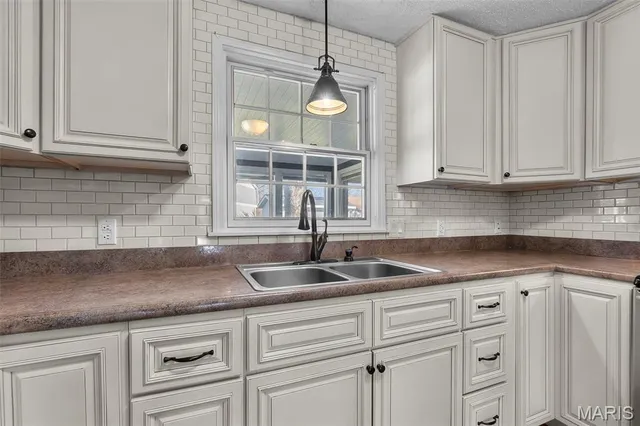 $312,900 | 2214 Kent Drive, Cape Girardeau, MO 63701