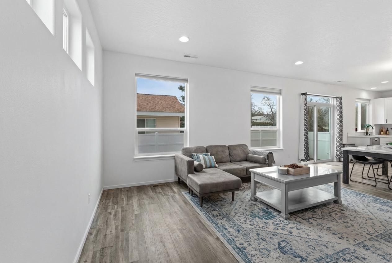 723 South Grady Road Spokane Valley, WA 99016 - Photo 10 of 42