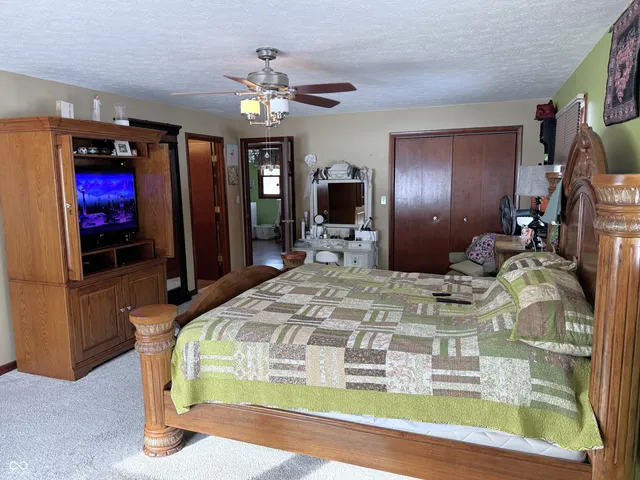 $574,900 | 2892 US Highway 136, Crawfordsville, IN 47933