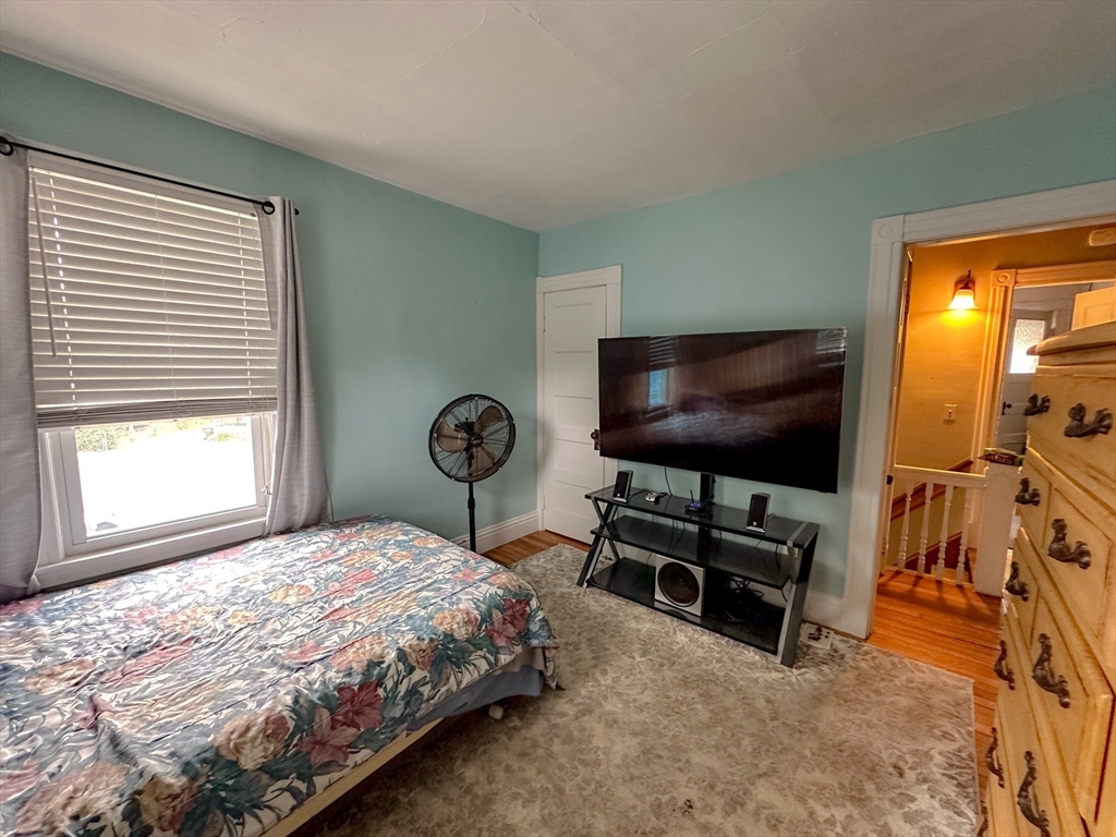 573 White Street Springfield, MA 01108 - Photo 27 of 39