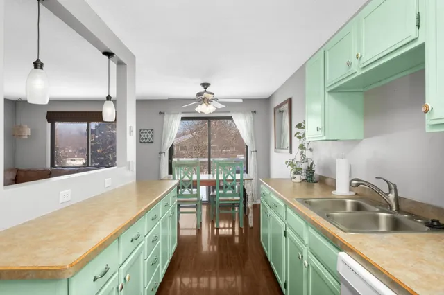 $270,000 | 13611 86th Avenue North, Maple Grove, MN 55369