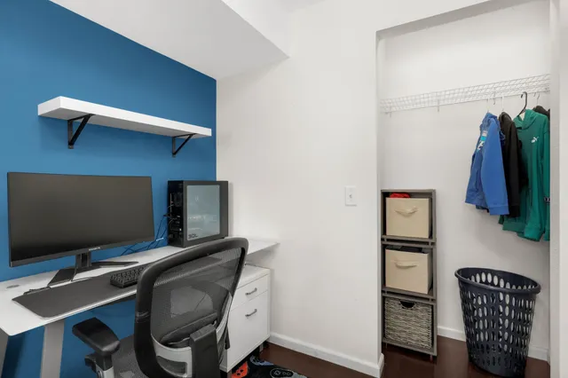 $270,000 | 13611 86th Avenue North, Maple Grove, MN 55369