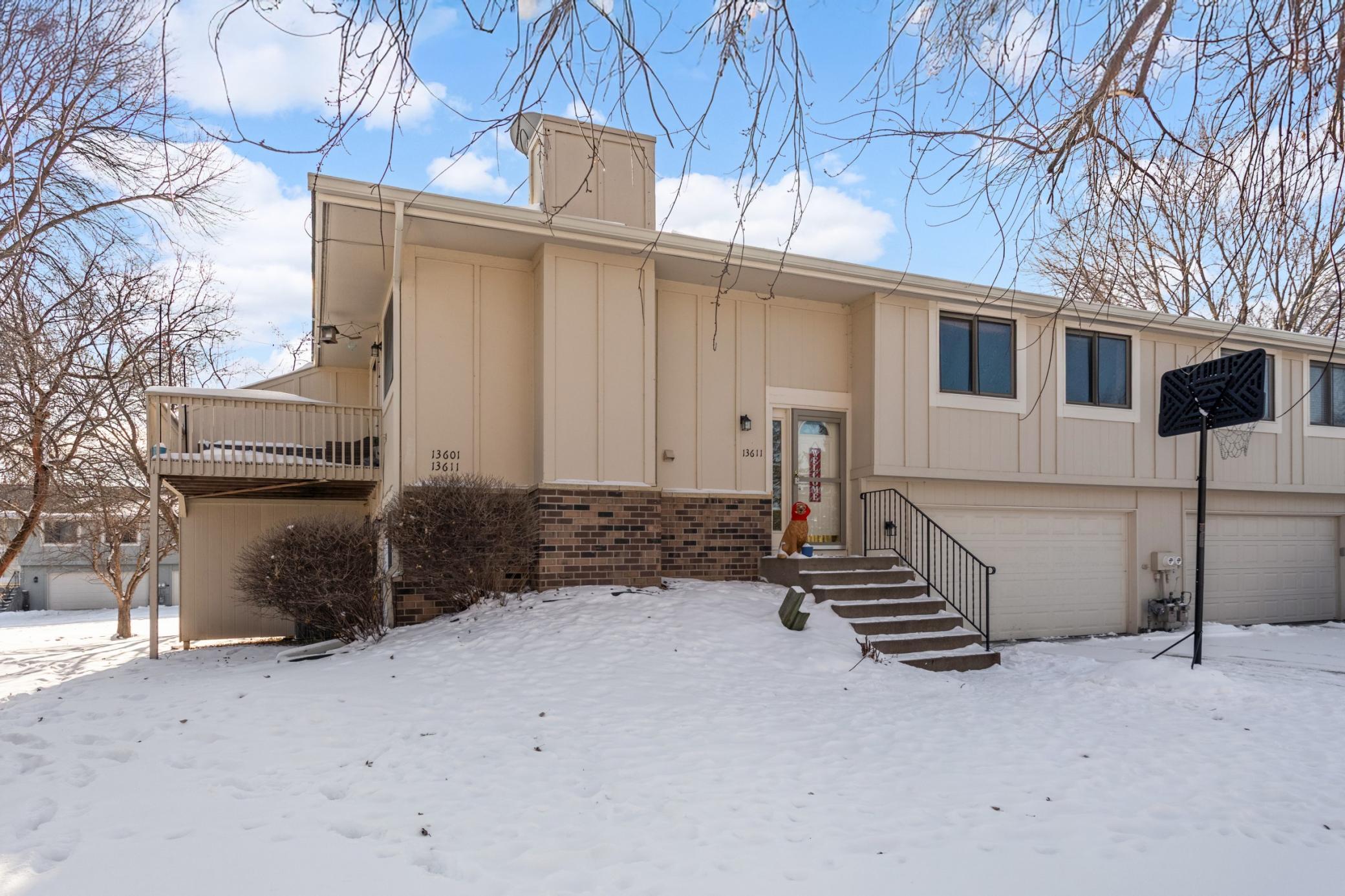 13611 86th Avenue North Maple Grove, MN 55369 - Photo 2 of 22