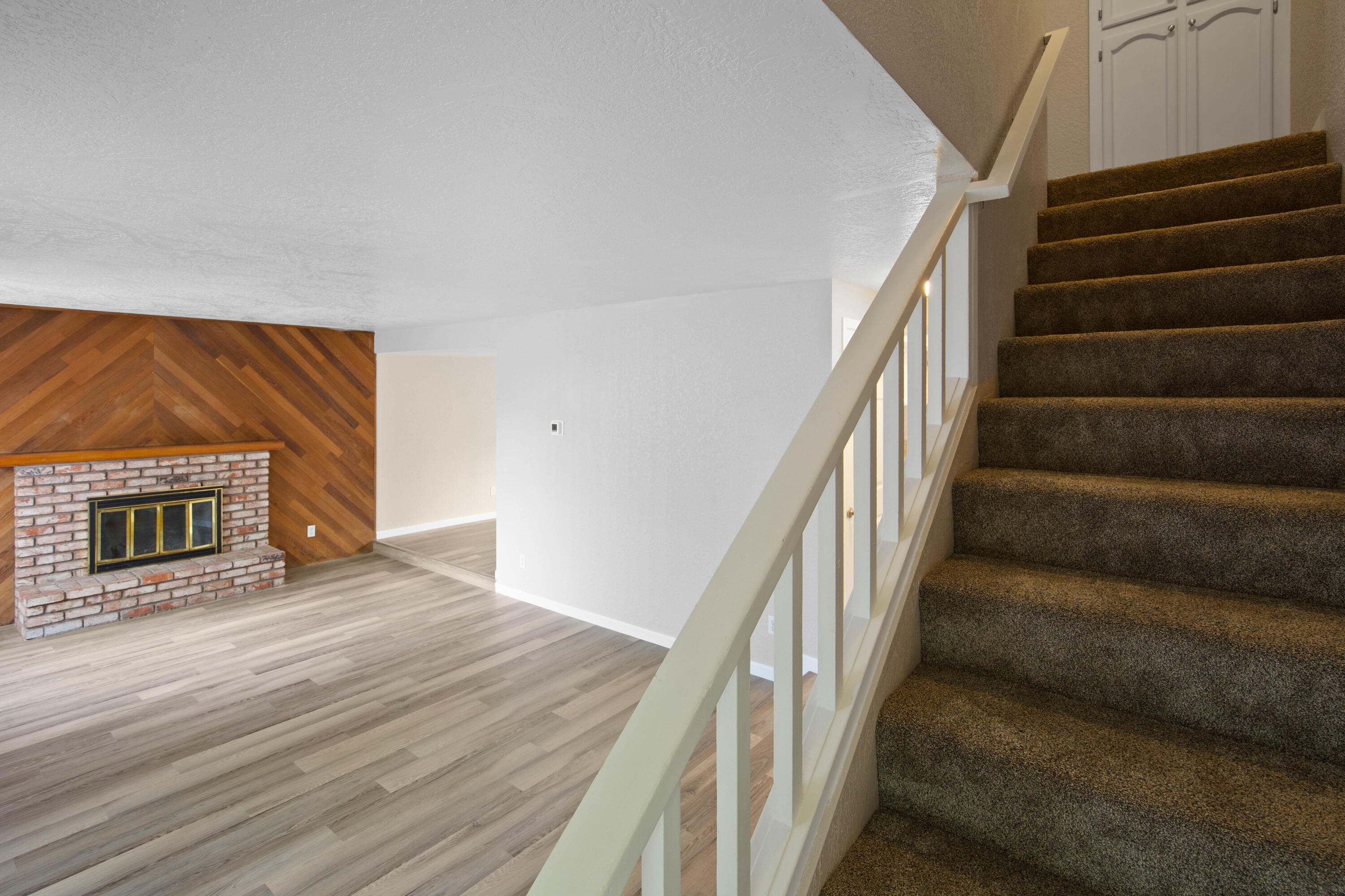1202 Morrow Road, Unit A Medford, OR 97504 - Photo 10 of 21 CU9A4102