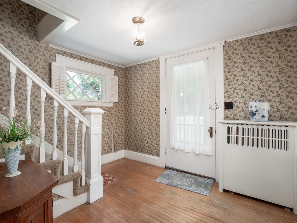115 Westview Road Lowell, MA 01851 - Photo 6 of 40 Gallery Image 6
