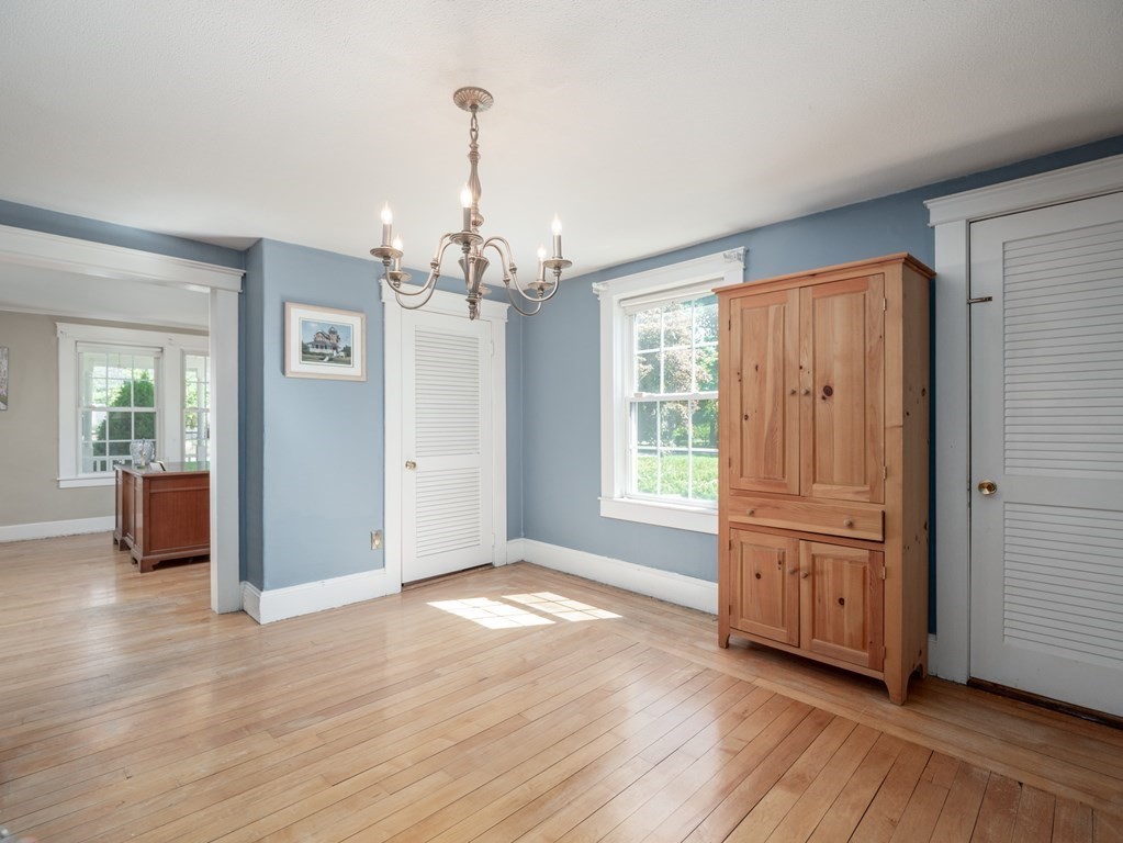 115 Westview Road Lowell, MA 01851 - Photo 9 of 40 Gallery Image 9
