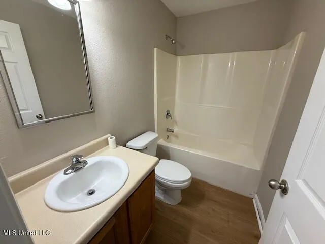 $1,200 | 5422 Quail Creek Circle, D'Iberville, MS 39540